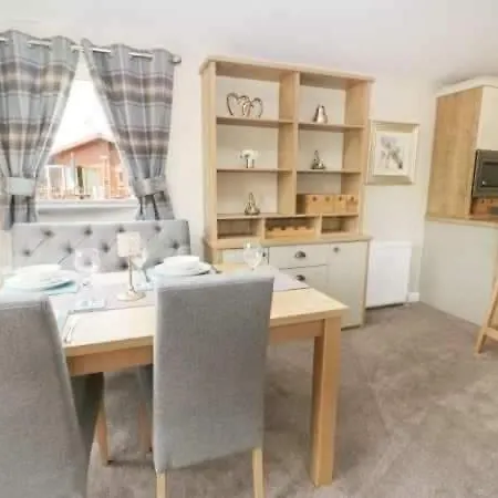 Little Gem With Hot Tub Ferienhaus Malton