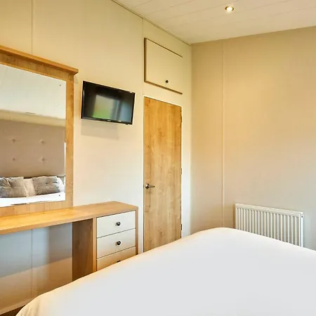 Little Gem With Hot Tub Malton